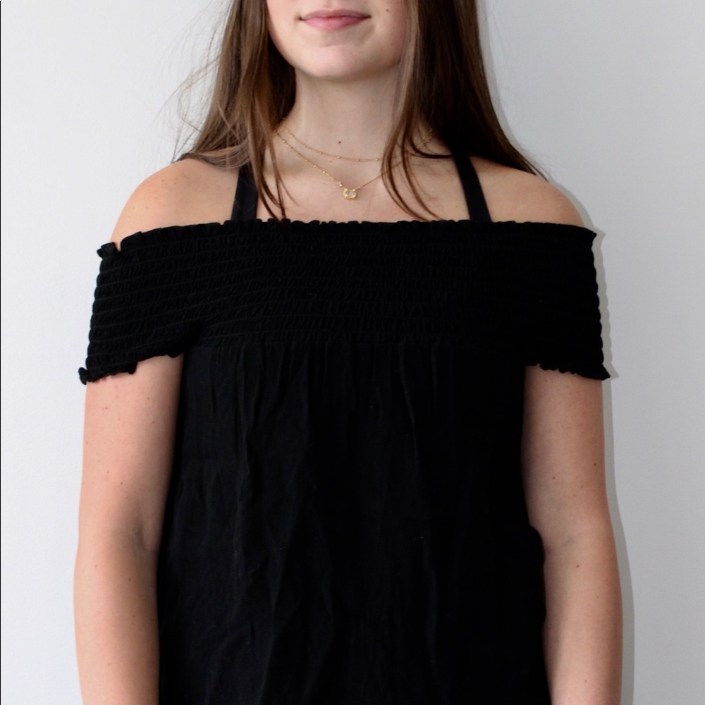 Brandy Melville off the shoulder top
